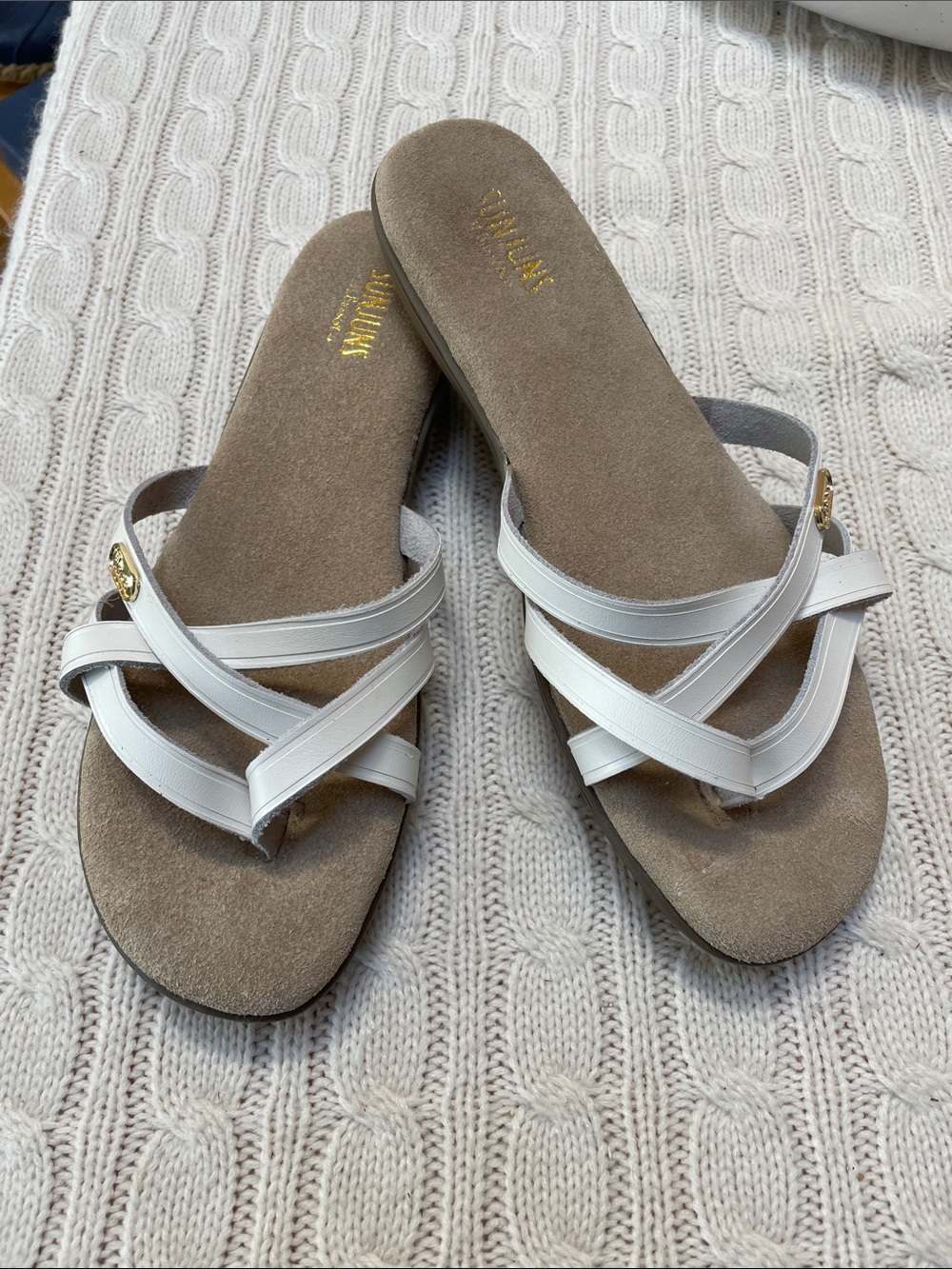 G.H. Bass Sunjuns Sharon 8.5W white leather strappy sandal. Like new.